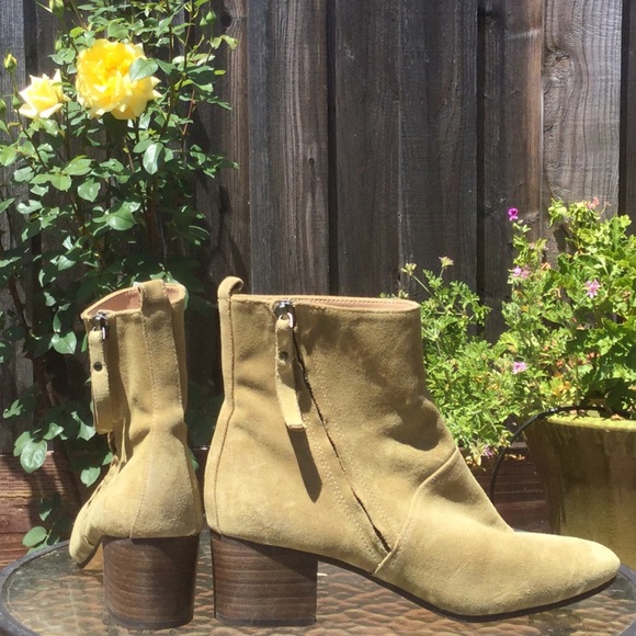 Banana Republic Shoes - Banana Republic Ankle Boots